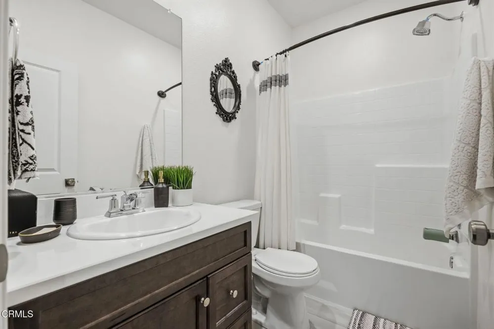 400 Tibbetts Street Santa Paula, CA 93060