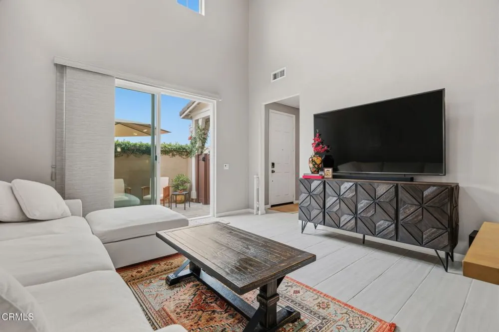 400 Tibbetts Street Santa Paula, CA 93060