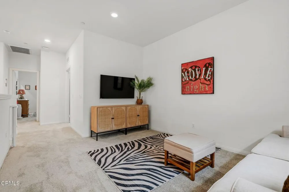 400 Tibbetts Street Santa Paula, CA 93060