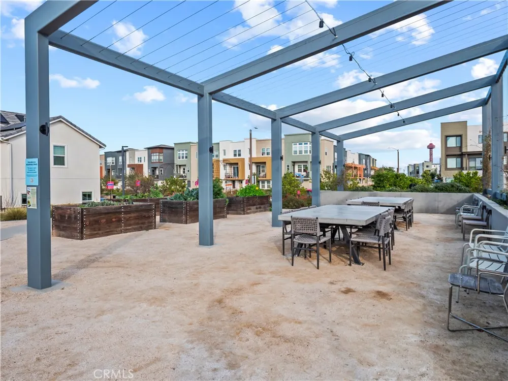 27013 Hummingbird Lane Valencia, CA 91381