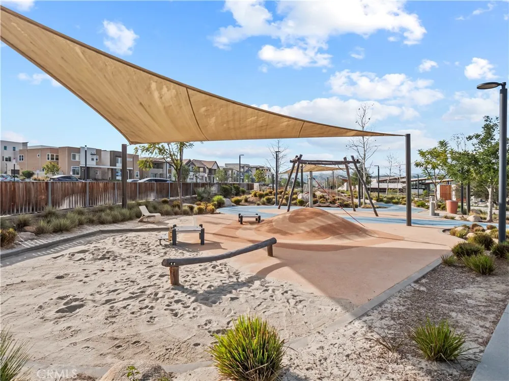27013 Hummingbird Lane Valencia, CA 91381