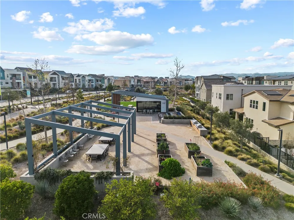 27013 Hummingbird Lane Valencia, CA 91381