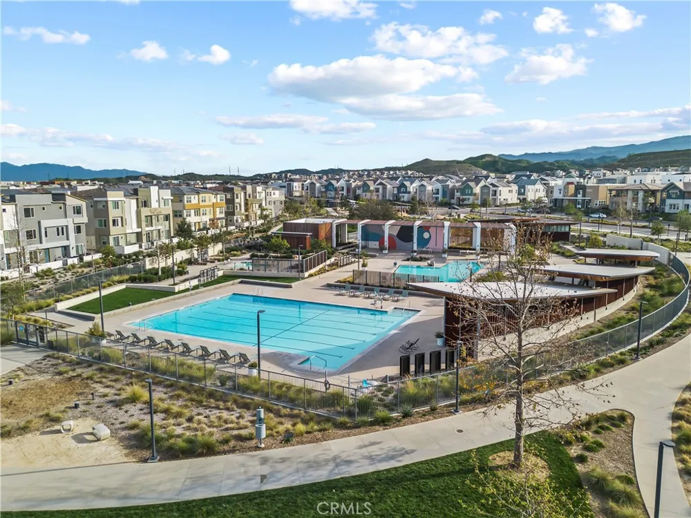 27013 Hummingbird Lane Valencia, CA 91381