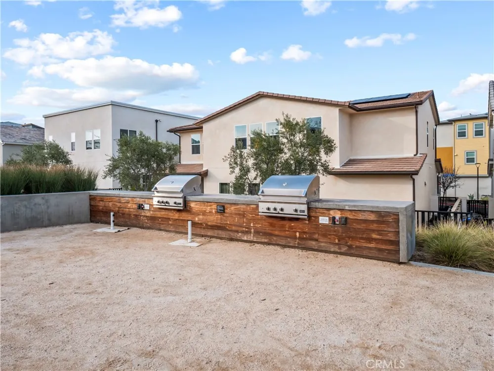27013 Hummingbird Lane Valencia, CA 91381