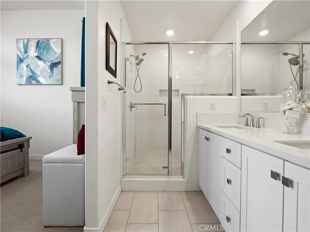 27013 Hummingbird Lane Valencia, CA 91381