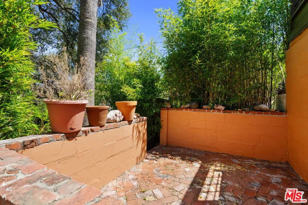 363 S Topanga Canyon Boulevard Topanga, CA 90290