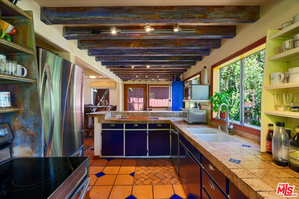363 S Topanga Canyon Boulevard Topanga, CA 90290