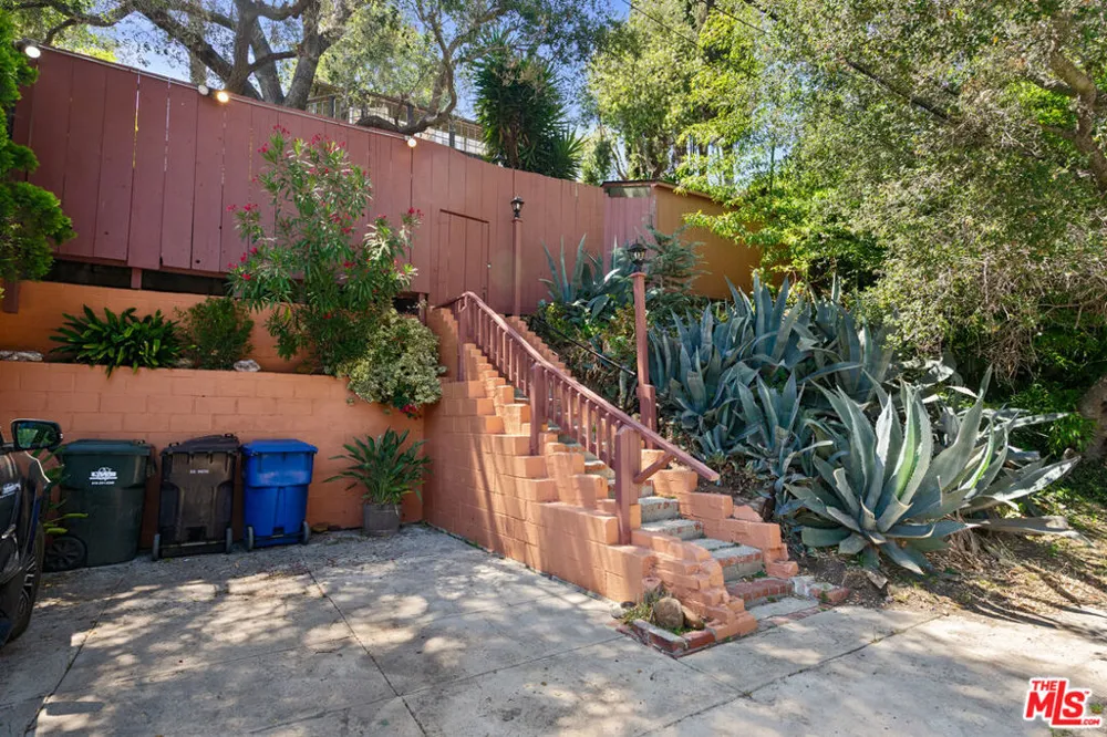 363 S Topanga Canyon Boulevard Topanga, CA 90290
