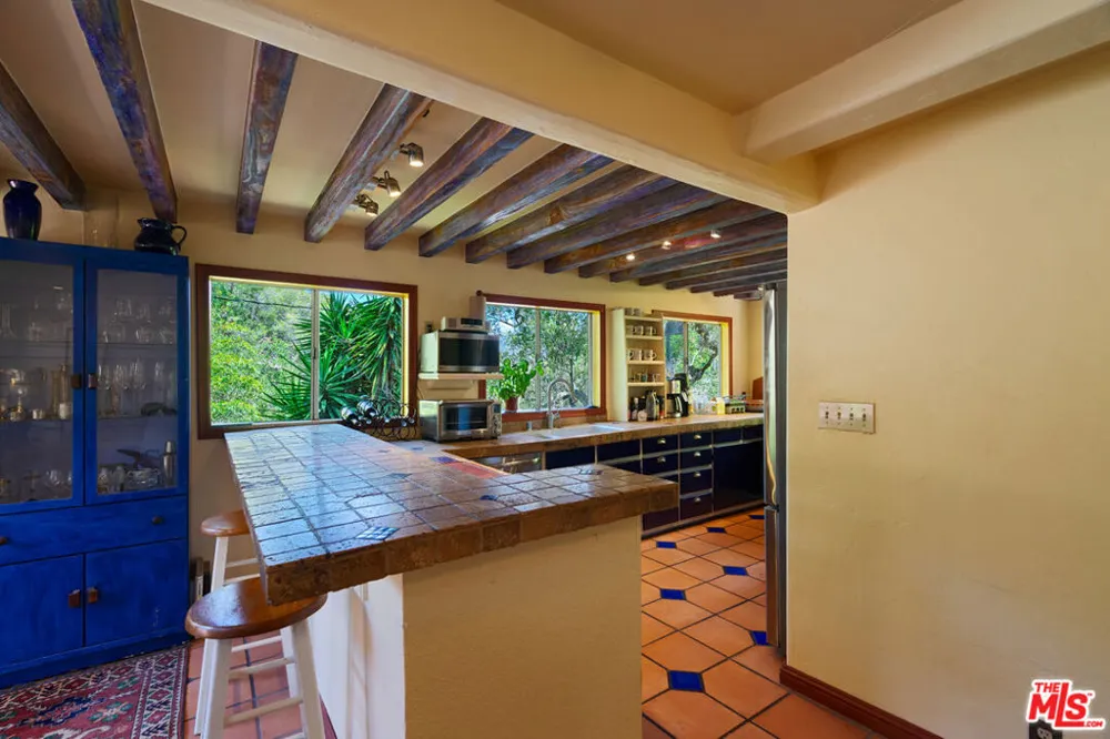 363 S Topanga Canyon Boulevard Topanga, CA 90290