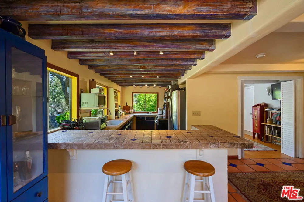 363 S Topanga Canyon Boulevard Topanga, CA 90290