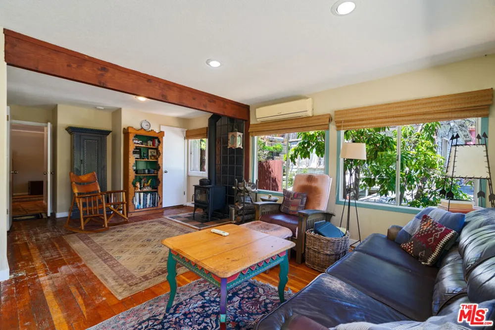 363 S Topanga Canyon Boulevard Topanga, CA 90290