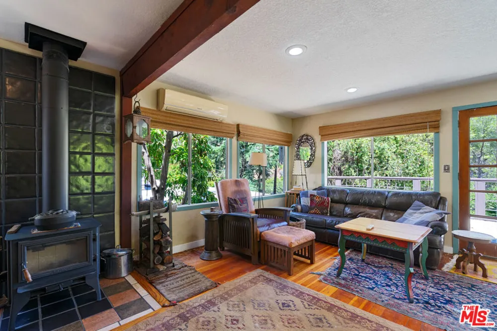 363 S Topanga Canyon Boulevard Topanga, CA 90290