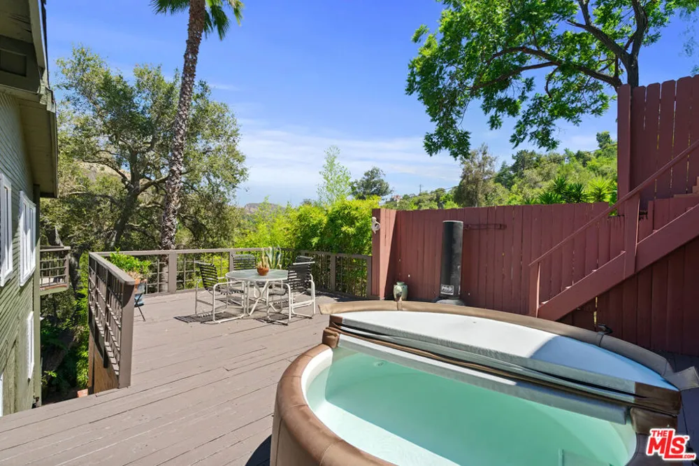 363 S Topanga Canyon Boulevard Topanga, CA 90290