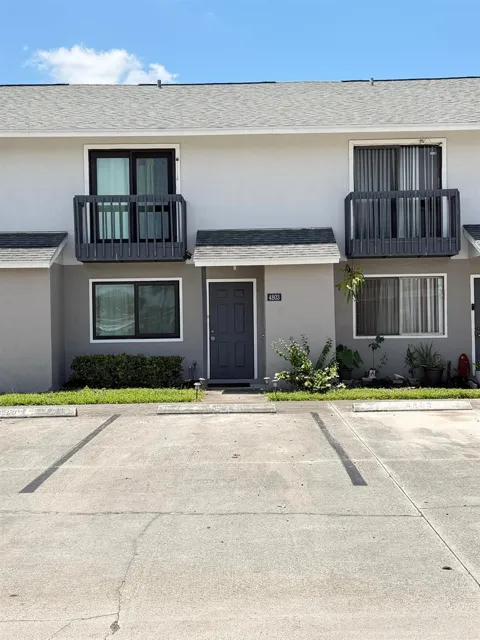 4803 Pier Drive