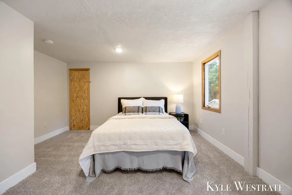 5953 S Newcosta Avenue Croton Township, MI 49337