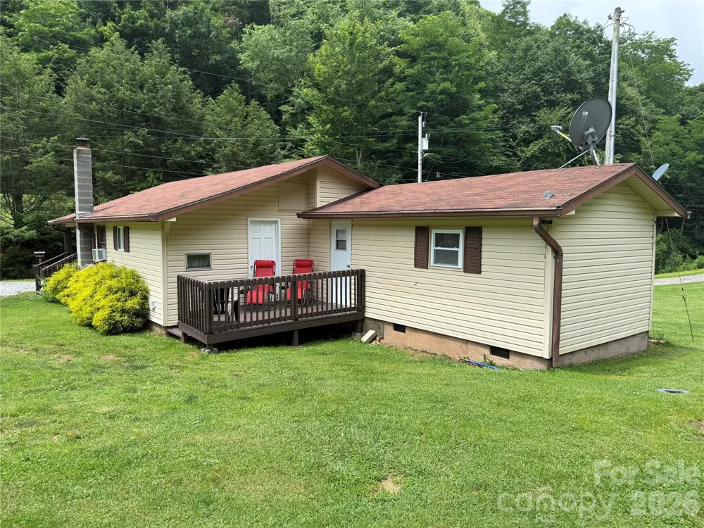 4126 & 4128 Pumpkintown Road Sylva, NC 28779