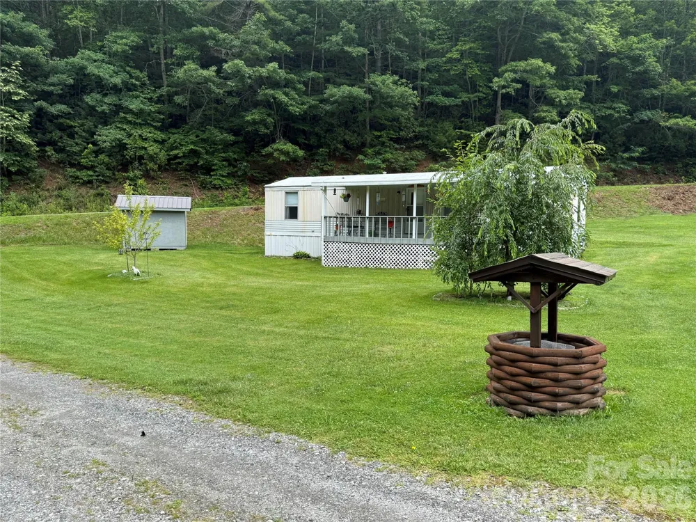 4126 & 4128 Pumpkintown Road Sylva, NC 28779