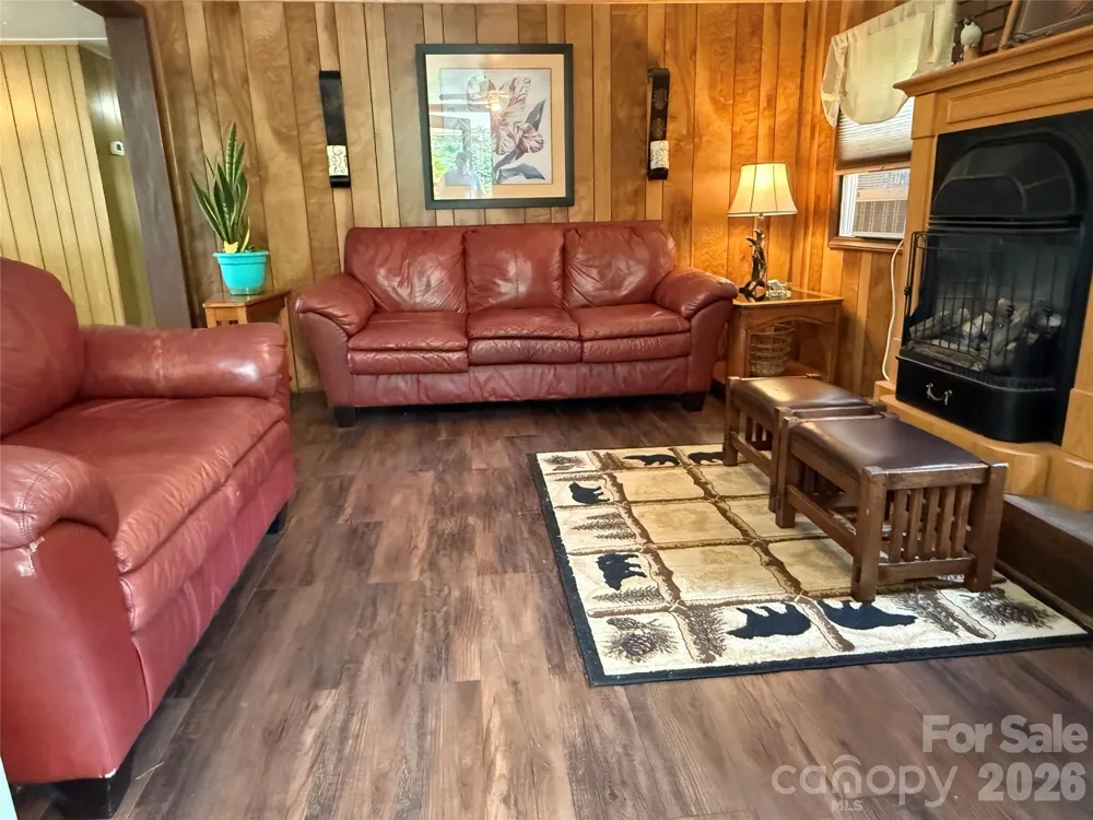 4126 & 4128 Pumpkintown Road Sylva, NC 28779