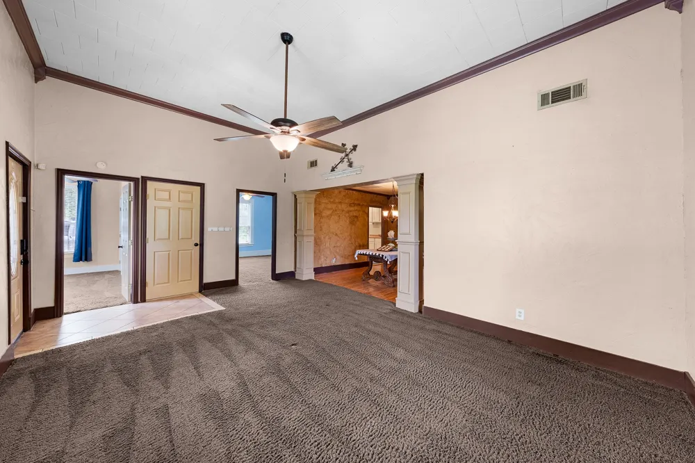 1301 Locust Street Commerce, TX 75428