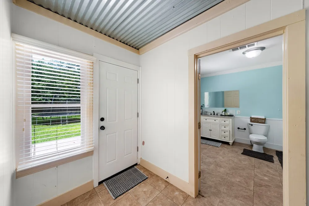 1301 Locust Street Commerce, TX 75428
