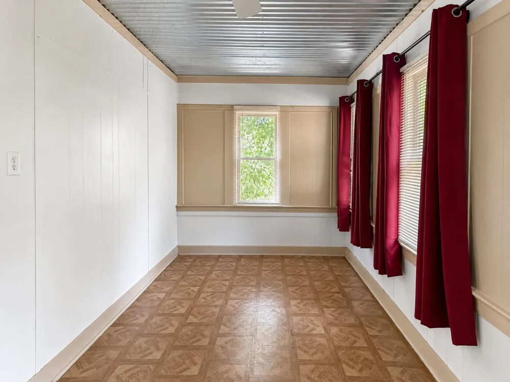 1301 Locust Street Commerce, TX 75428
