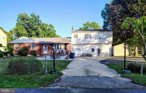 93 OUTBOARD AVENUE