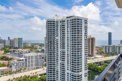 3530 Mystic Pointe Dr #3206