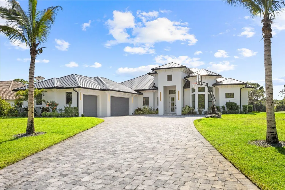 896 SW Squire Johns Lane Palm City, FL 34990