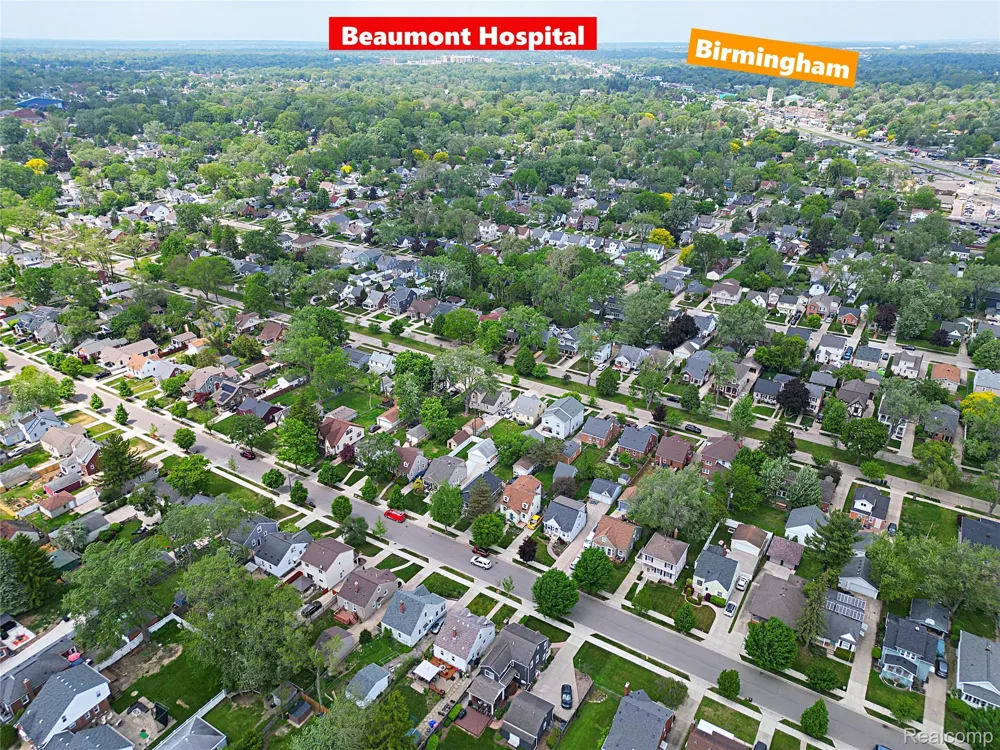 1149 Cambridge Road Berkley City, MI 48072