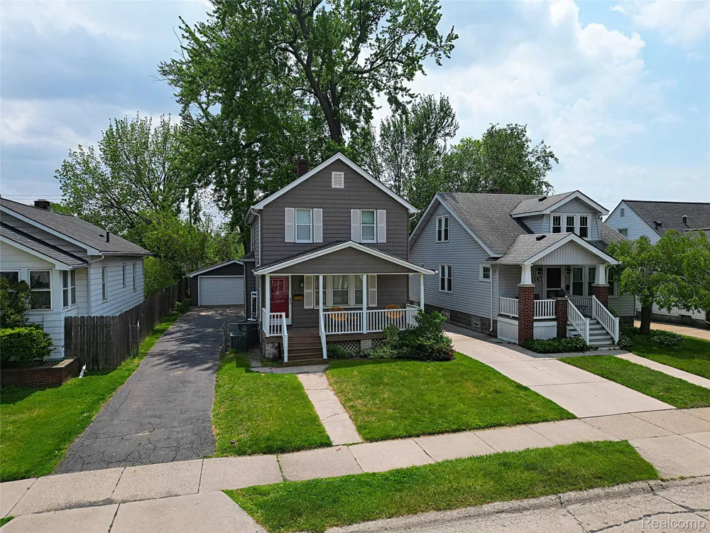 1149 Cambridge Road Berkley City, MI 48072
