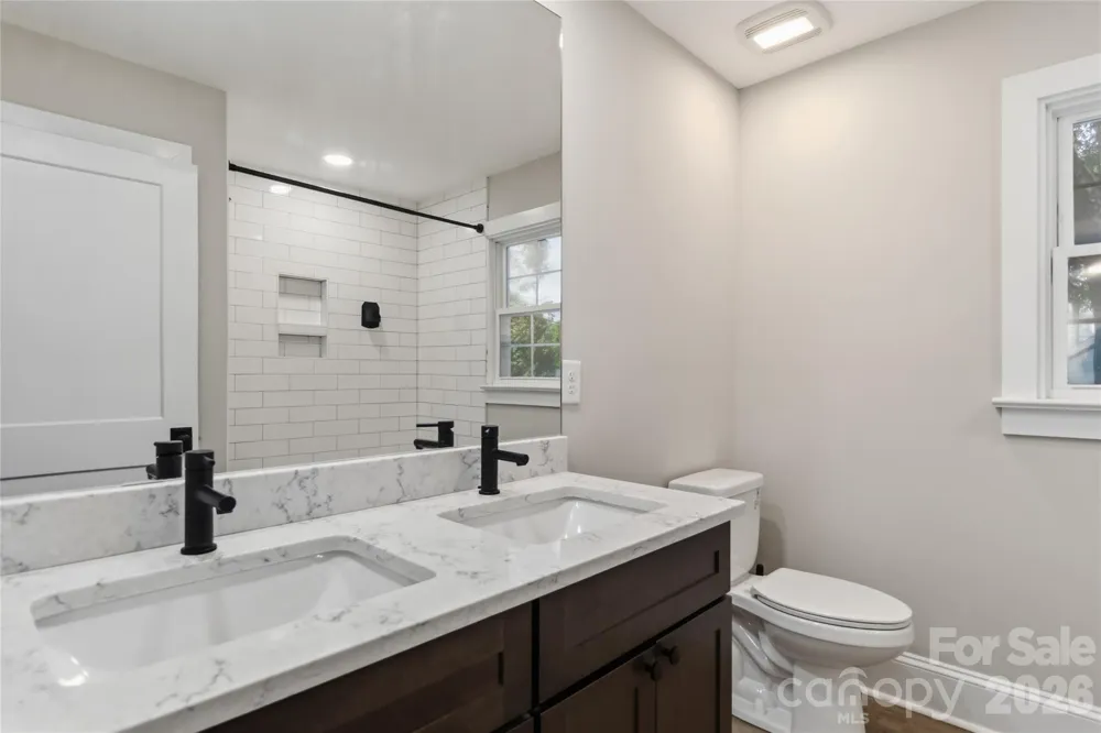 201 W Elm Street Wingate, NC 28174