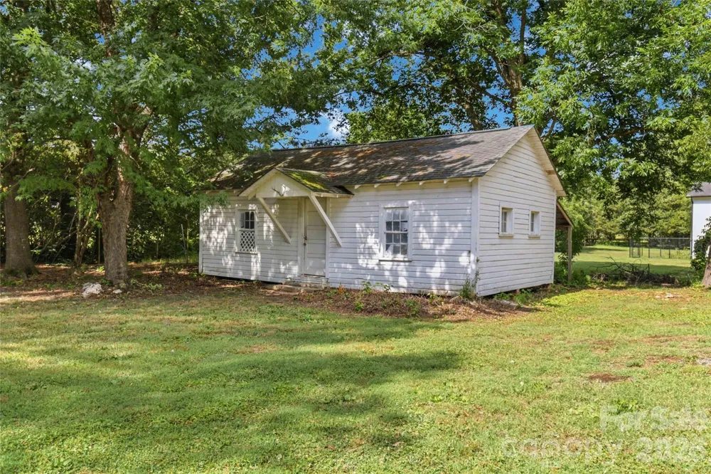 201 W Elm Street Wingate, NC 28174