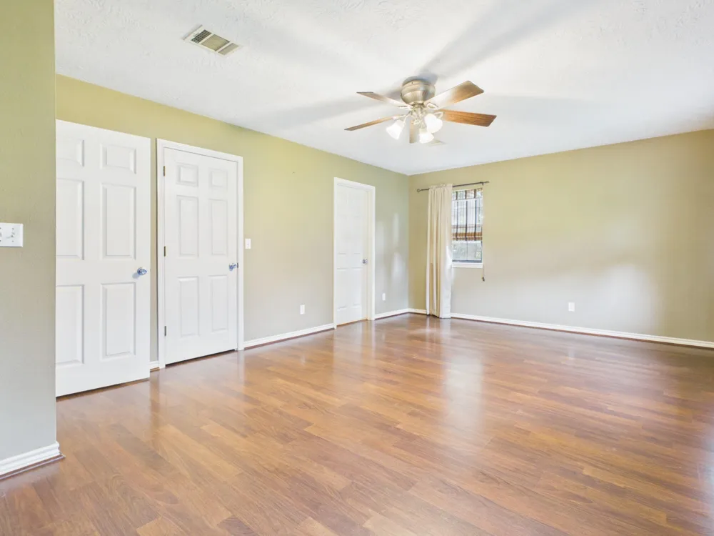 260 W West Ridge Drive Coldspring, TX 77331