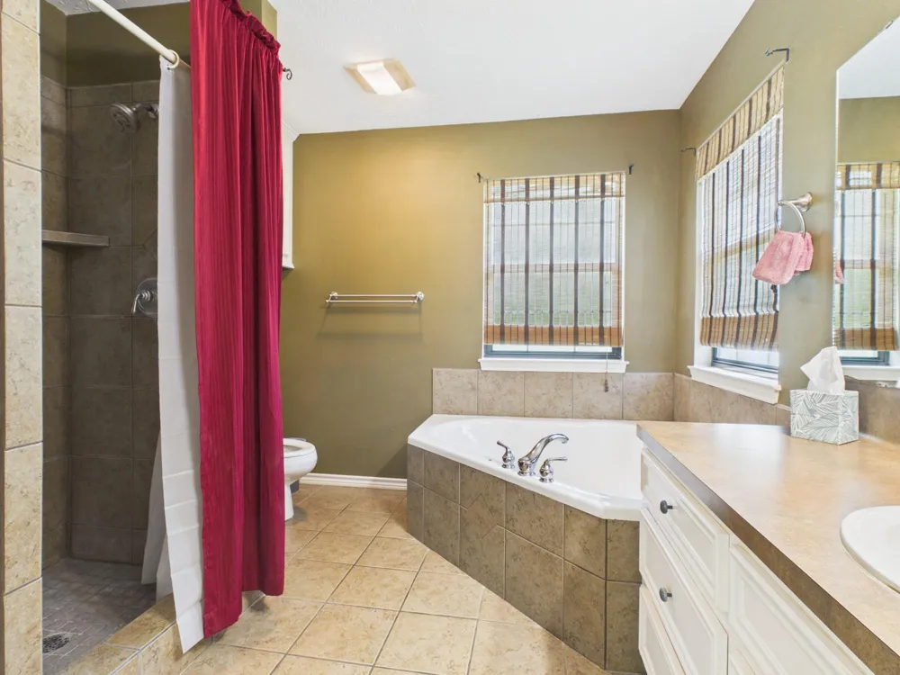 260 W West Ridge Drive Coldspring, TX 77331
