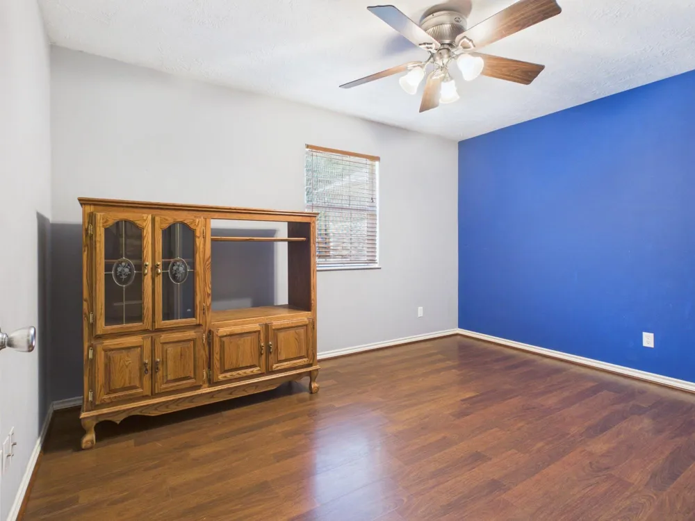 260 W West Ridge Drive Coldspring, TX 77331