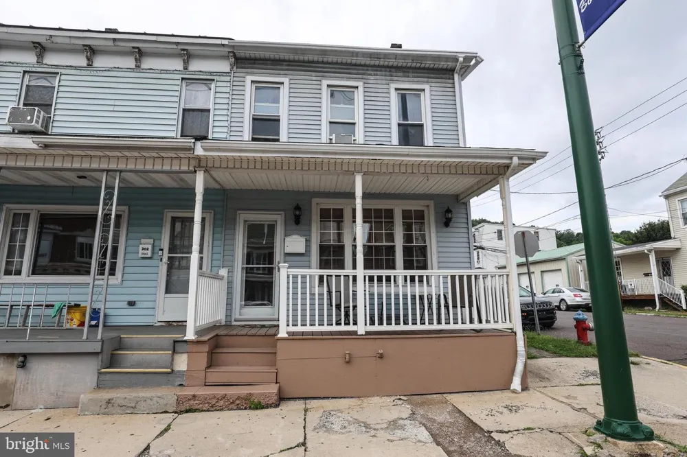 300 S 2ND STREET Saint Clair, PA 17970