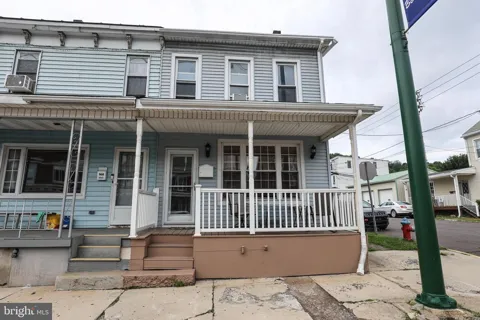 300 S 2ND STREET