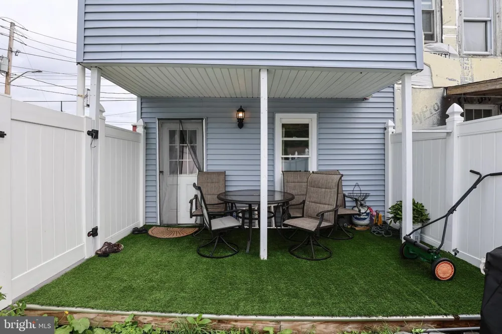 300 S 2ND STREET Saint Clair, PA 17970
