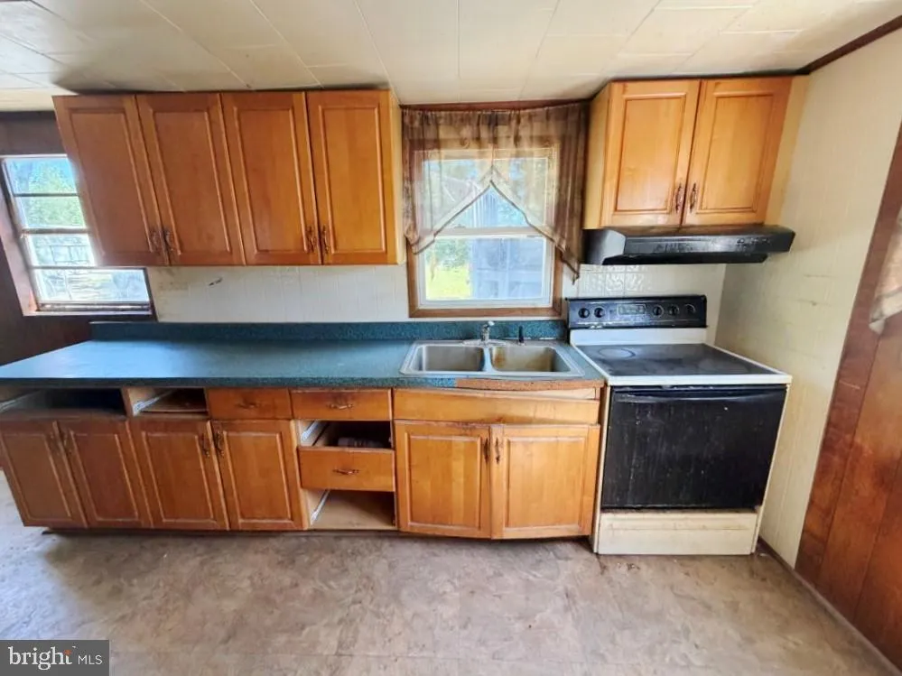 10531 HARRISON ROAD Berlin, MD 21811