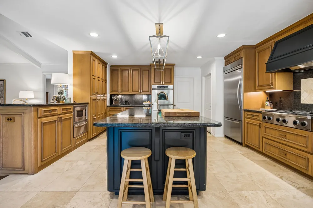 6929 Elmridge Drive Dallas, TX 75240