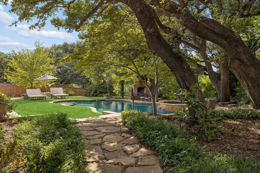 6929 Elmridge Drive Dallas, TX 75240