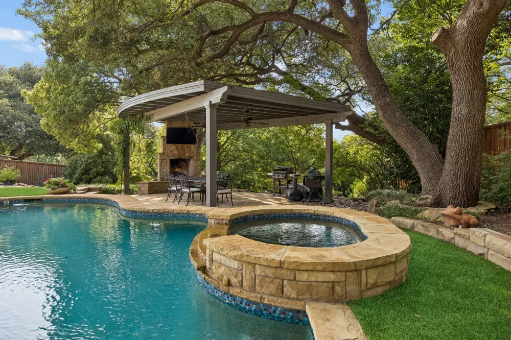 6929 Elmridge Drive Dallas, TX 75240