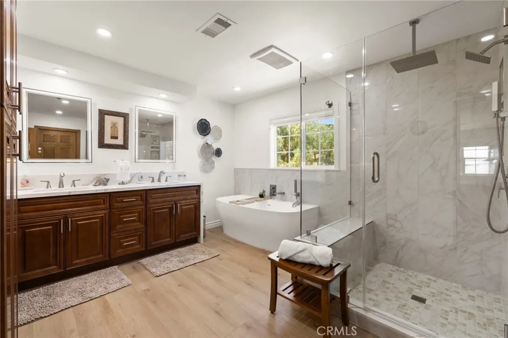 33923 53rd St W Acton, CA 93510