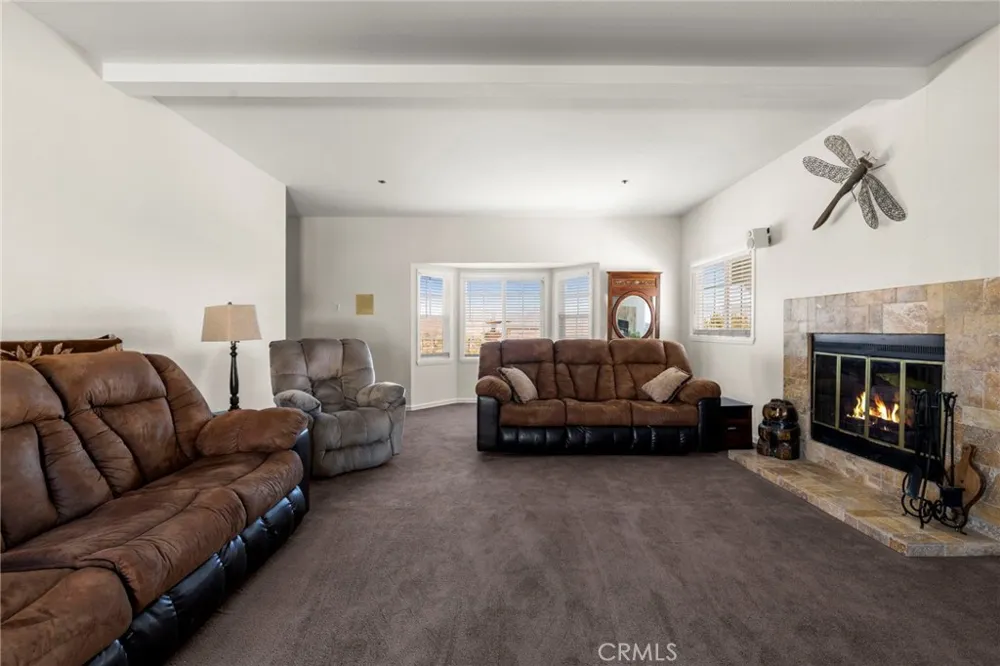 33923 53rd St W Acton, CA 93510