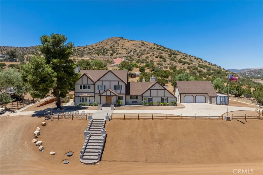 33923 53rd St W Acton, CA 93510