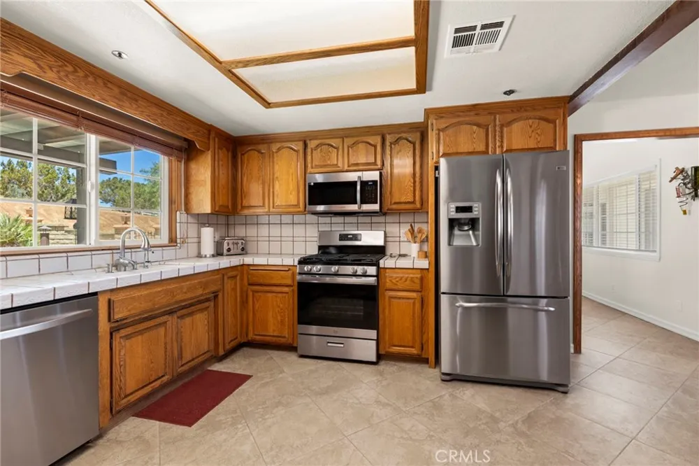33923 53rd St W Acton, CA 93510
