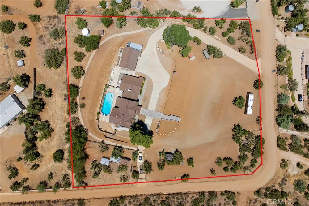 33923 53rd St W Acton, CA 93510