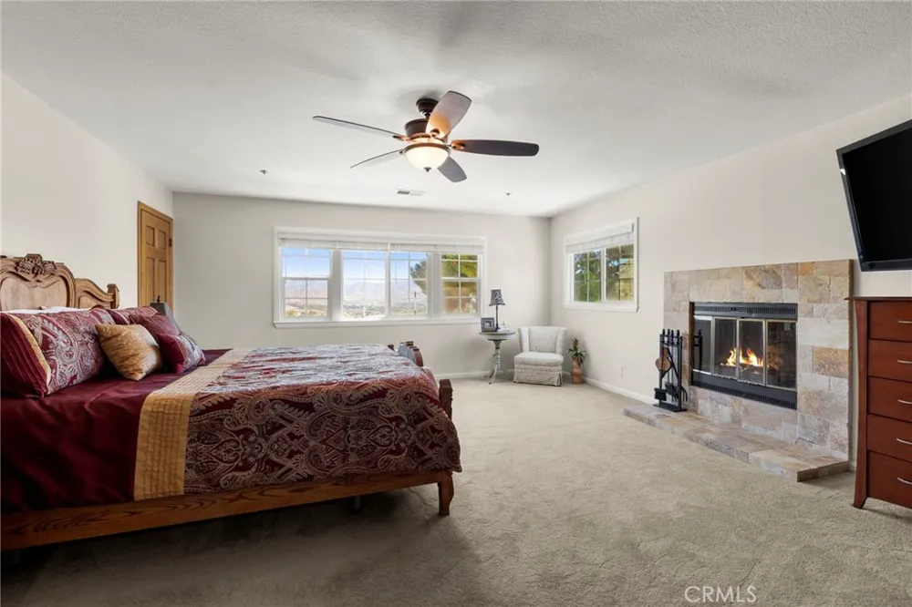 33923 53rd St W Acton, CA 93510