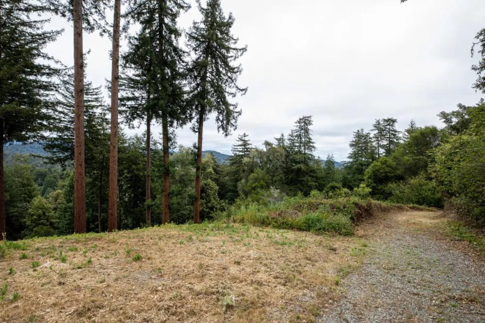 2320 Newell Drive Aptos, CA 95003