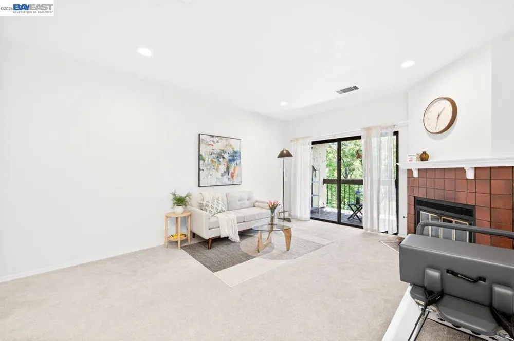 39931 Cedar Blvd #309 Newark, CA 94560